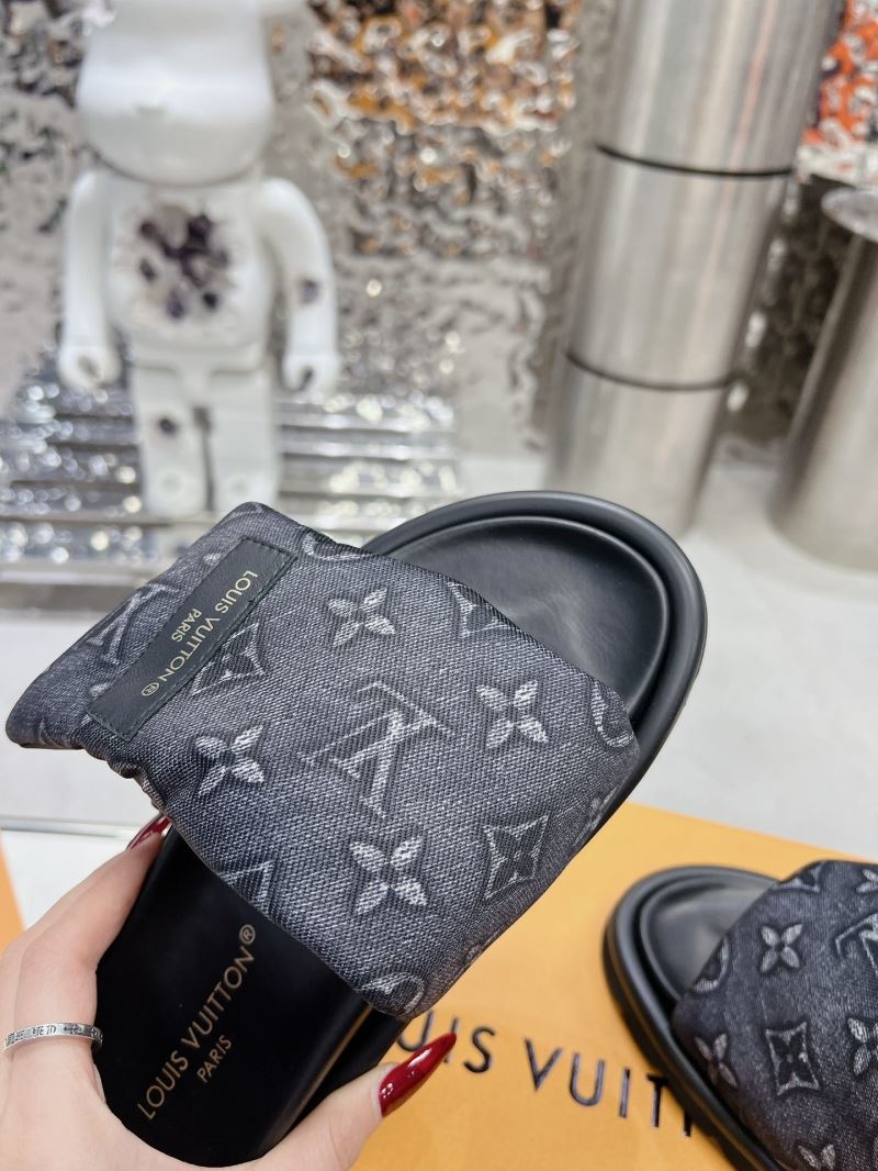 Louis Vuitton Slippers